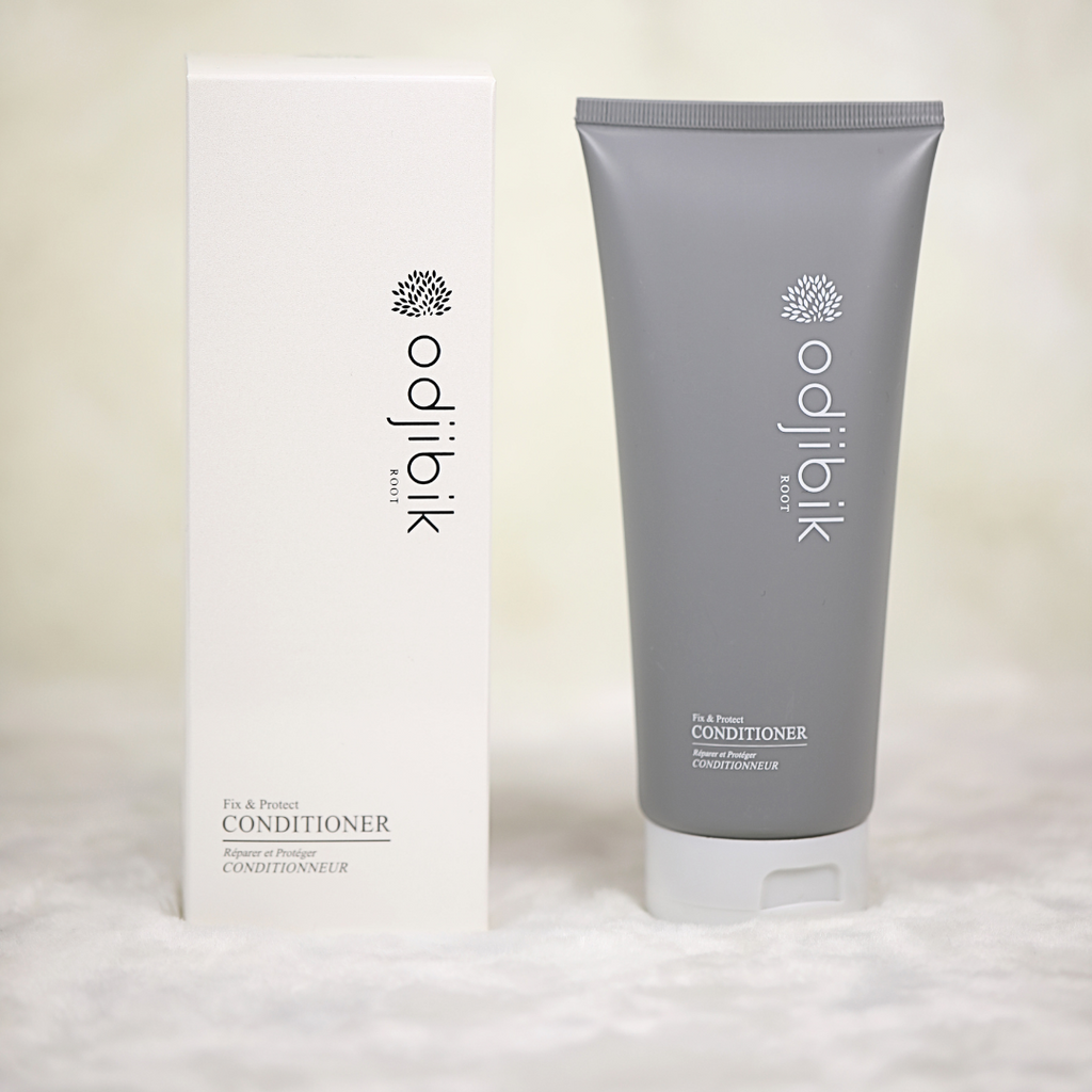 Instant Fix Conditioner creamy texture and smooth application